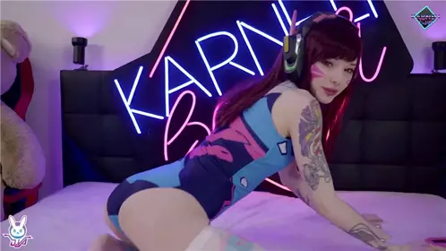 天美传媒.COSPLAY极品白嫩-粉嫩小穴 003