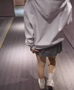 海角社区・破处18岁小可爱
